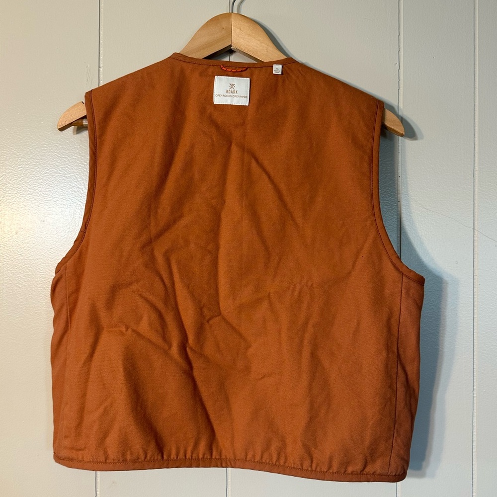 ROARK Bandit Reversible Vest
Size small - Picture 8 of 12